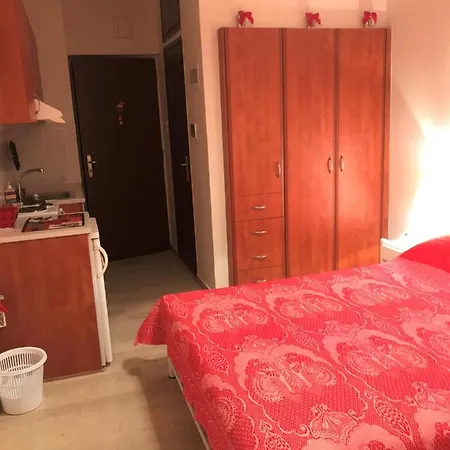 μελίτατα 18 * Ретимно
